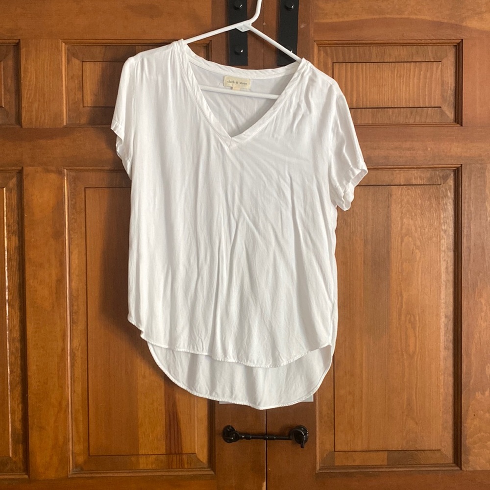 white t-shirt